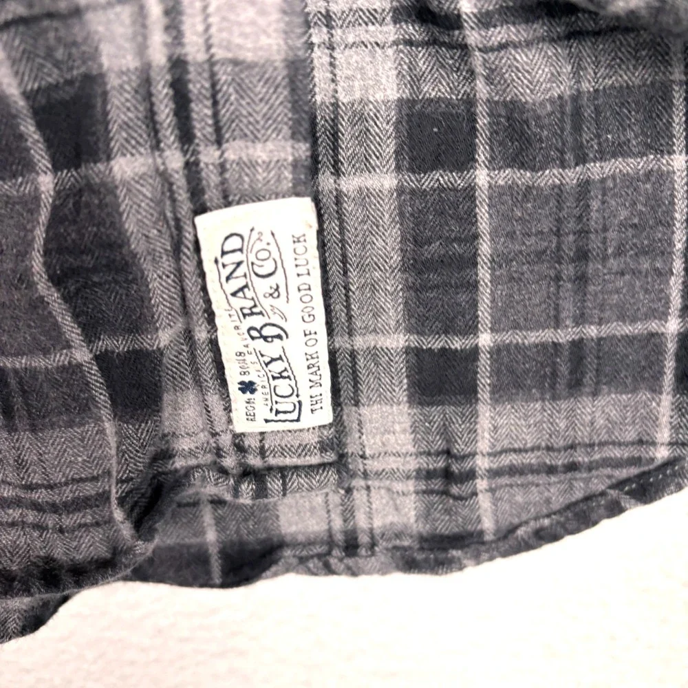 Lucky Brand Classic Fit Flannel Shirt Size Small Mens Plaid Warm‎ Black Gray